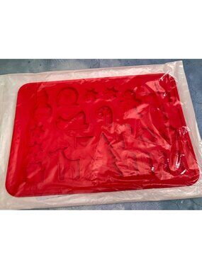 Pampered Chef Christmas Silicone Cookie / Candy Molds Red